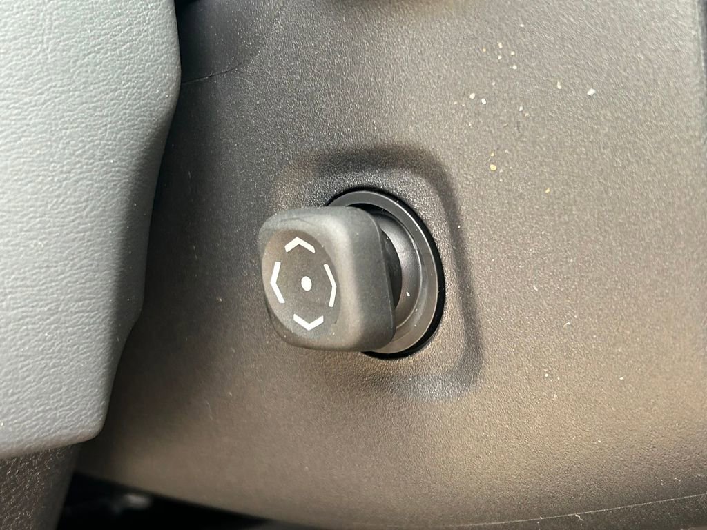 New 2026 Toyota Tundra Platinum image 33