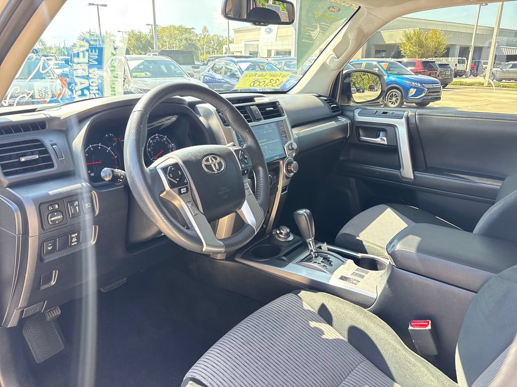 Used 2021 Toyota 4Runner SR5 AWD/4WD image 6