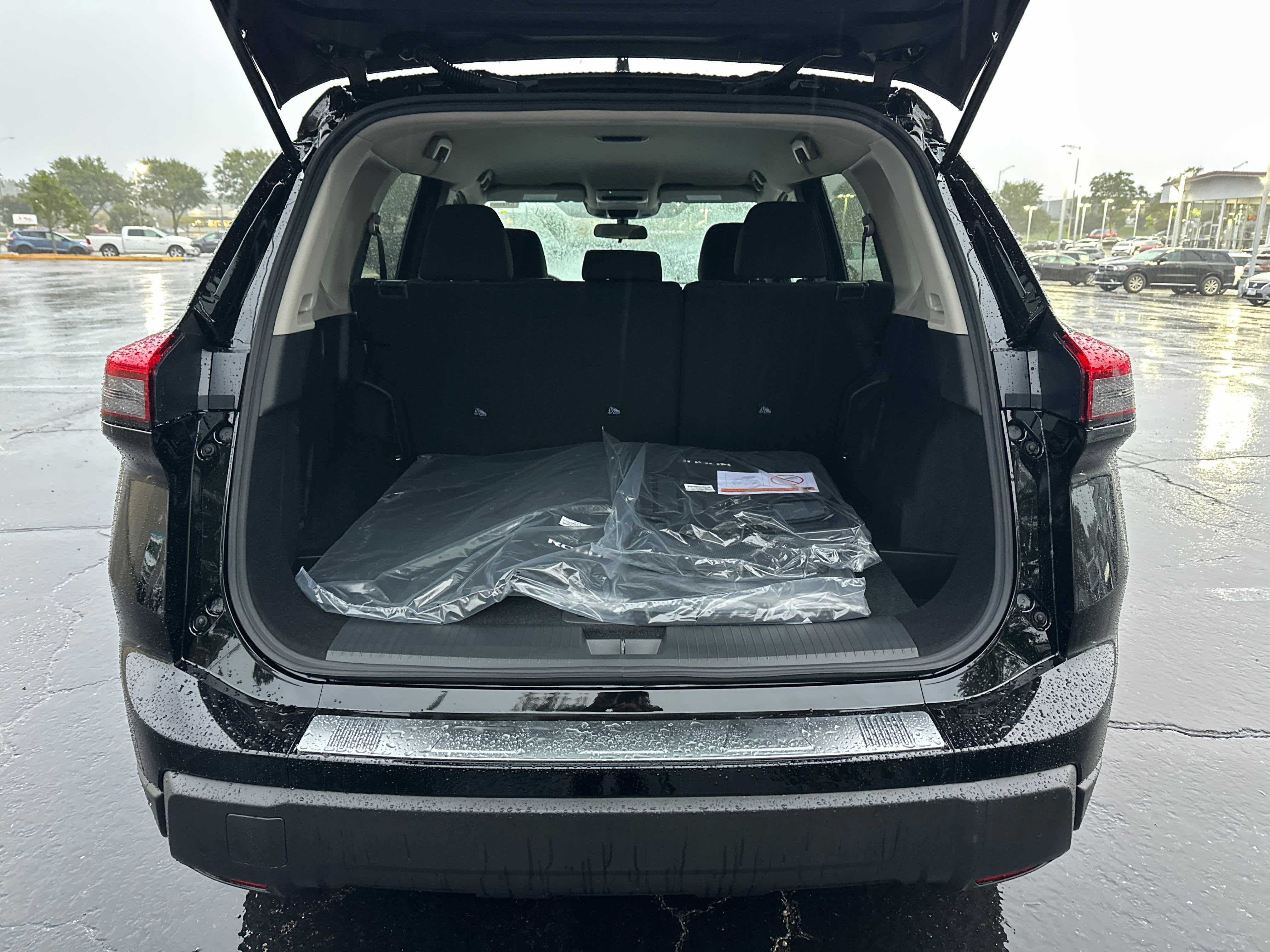 New 2027 Nissan Rogue SV AWD/4WD image 15
