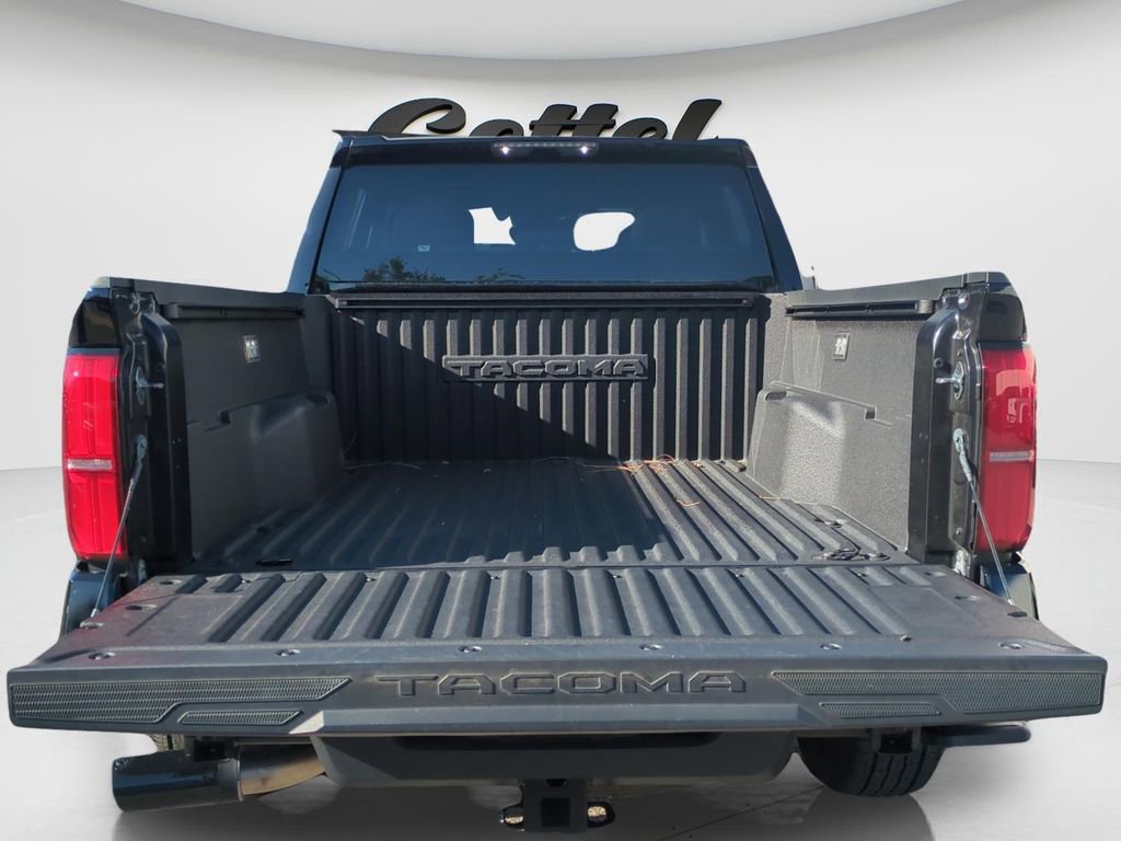 Used 2024 Toyota Tacoma TRD Sport image 9