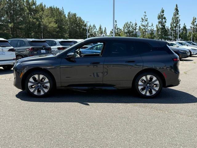 Used 2026 BMW iX xDrive60 w/ Premium Package AWD/4WD image 13