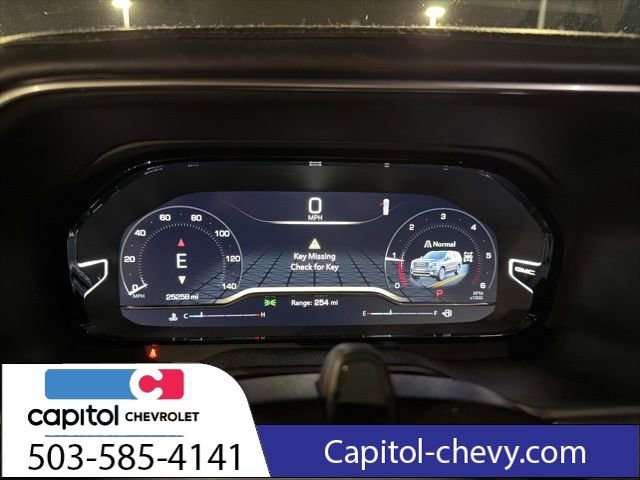 Used 2024 GMC Yukon XL Denali w/ Advanced Technology Package image 26