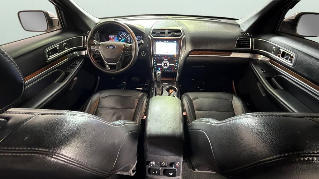 Used 2017 Ford Explorer Limited AWD/4WD image 35