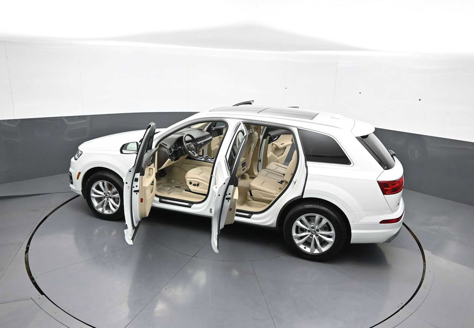 Used 2019 Audi Q7 3.0T Premium w/ Convenience Package AWD/4WD image 46
