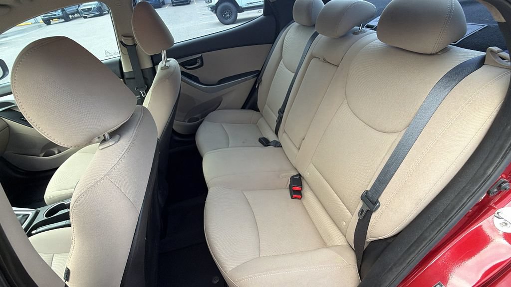 Used 2016 Hyundai Elantra SE FWD image 23