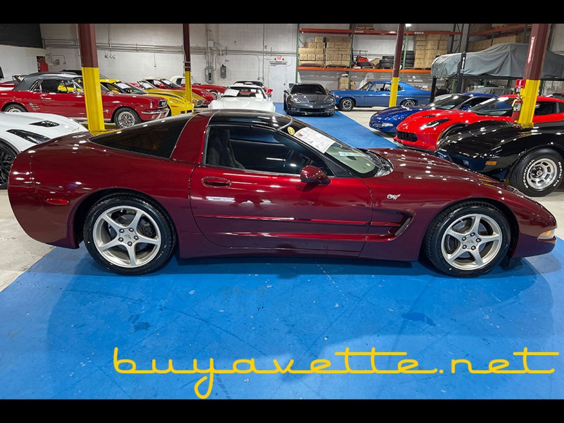 Used 2003 Chevrolet Corvette Coupe w/ Preferred Equipment Group RWD image 7