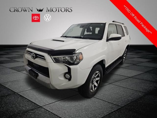 Used 2020 Toyota 4Runner TRD Off-Road image 3