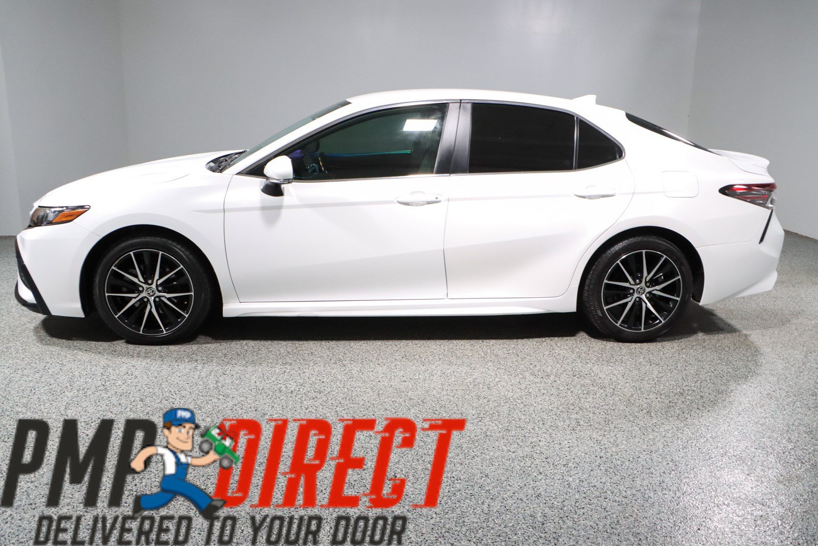 Used 2023 Toyota Camry SE FWD image 10