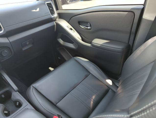 Certified 2023 Nissan Frontier SV w/ SV Premium Package RWD image 27