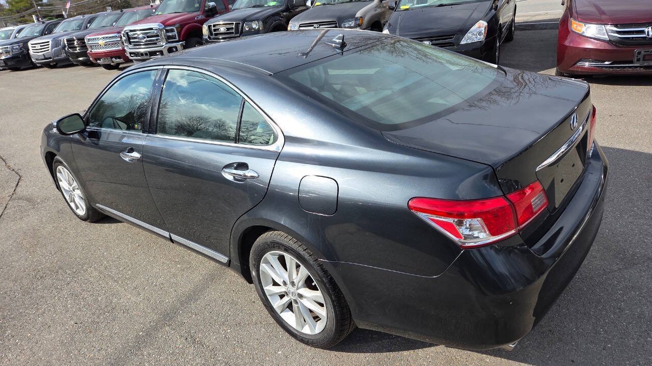 Used 2011 Lexus ES 350 w/ Preferred Accessory Package FWD image 10