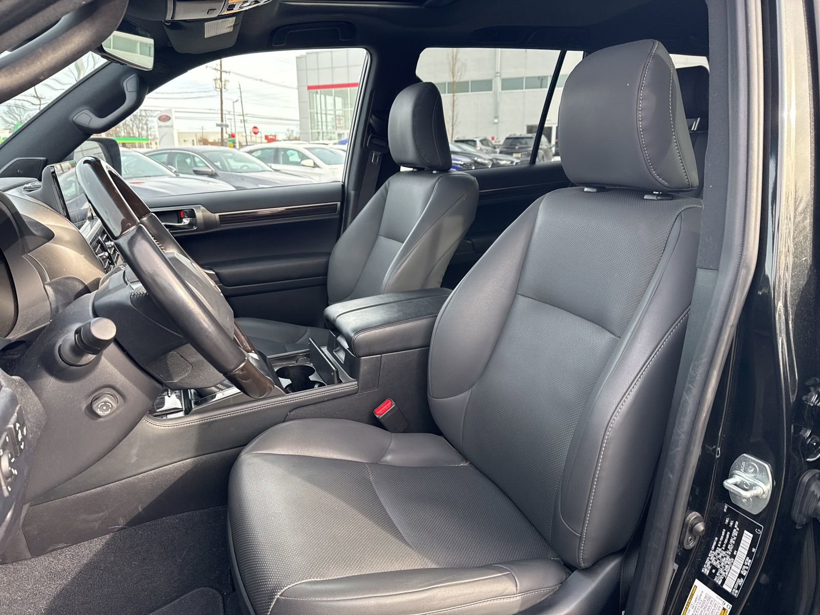 Used 2023 Lexus GX 460 Premium image 13