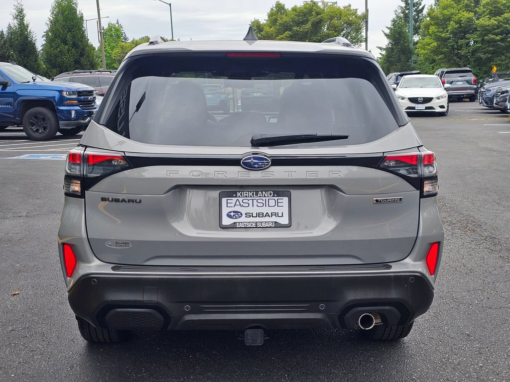 Used 2025 Subaru Forester Touring w/ Popular Package - Touring AWD/4WD image 6