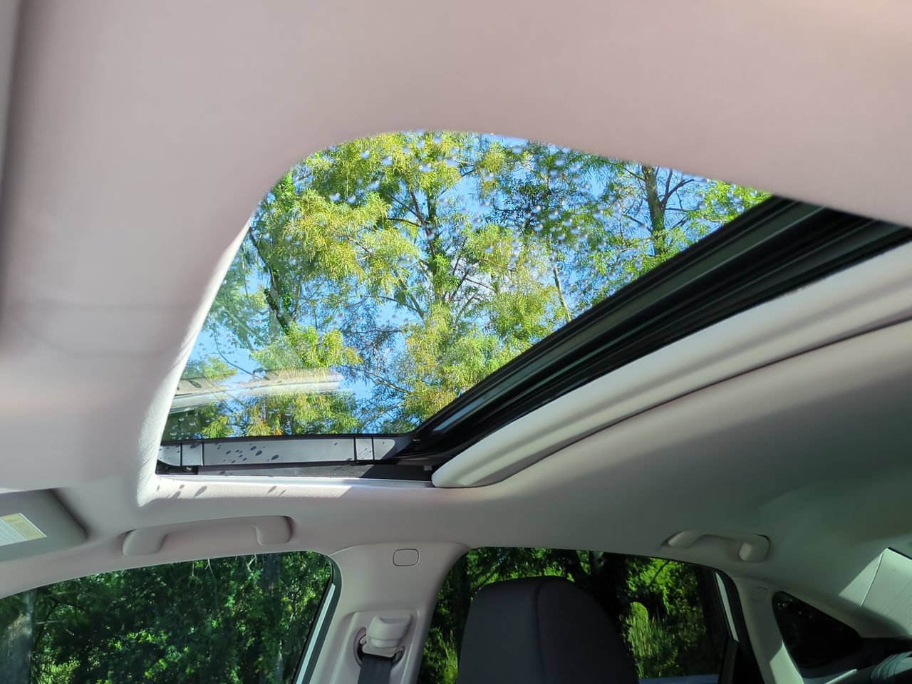 Certified 2022 Honda Civic EX image 31