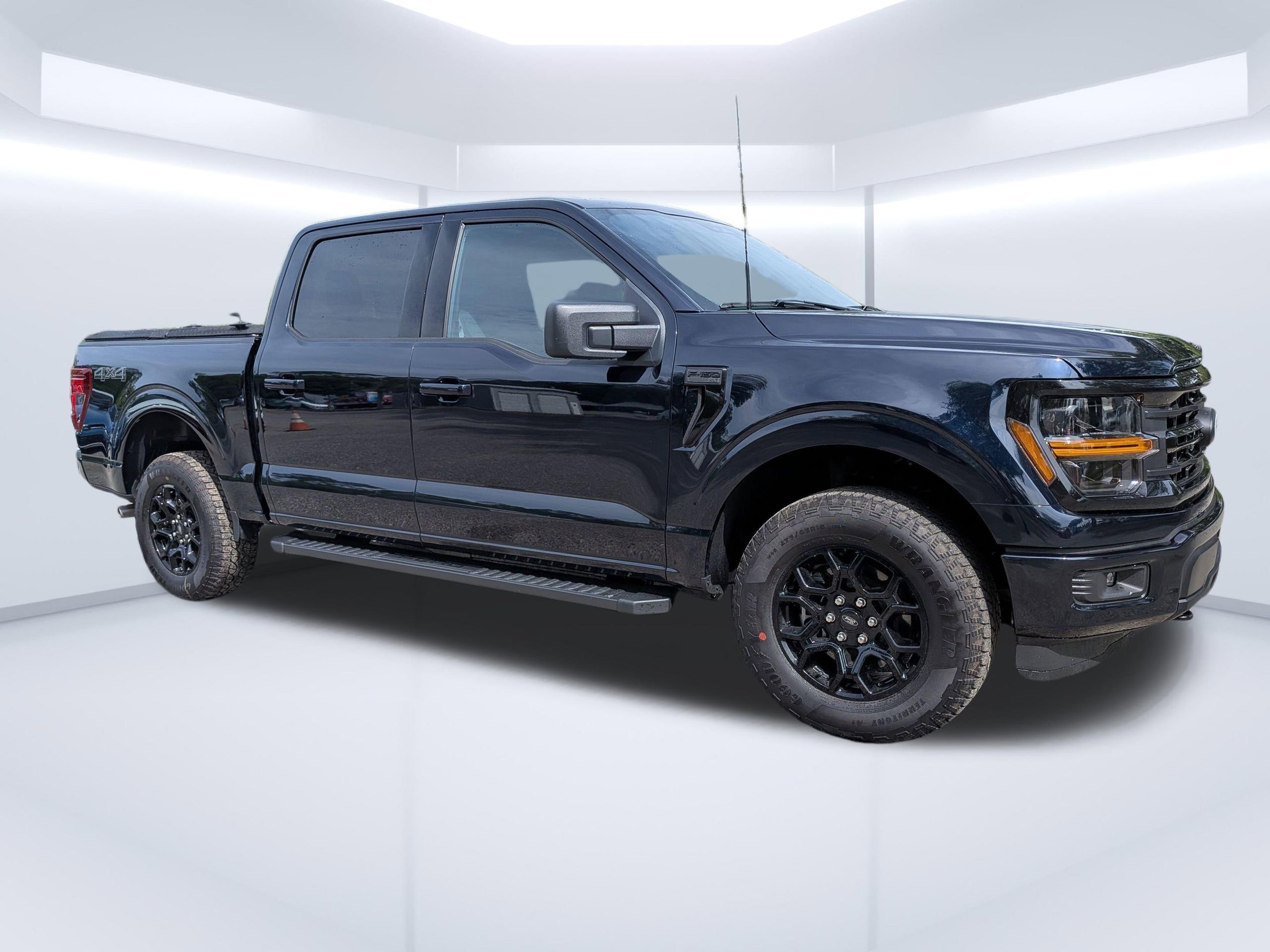 Used 2026 Ford F150 XLT w/ XLT Black Appearance Package image 1