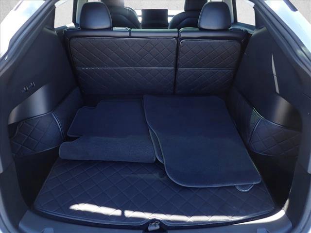 Used 2021 Tesla Model Y Long Range image 8