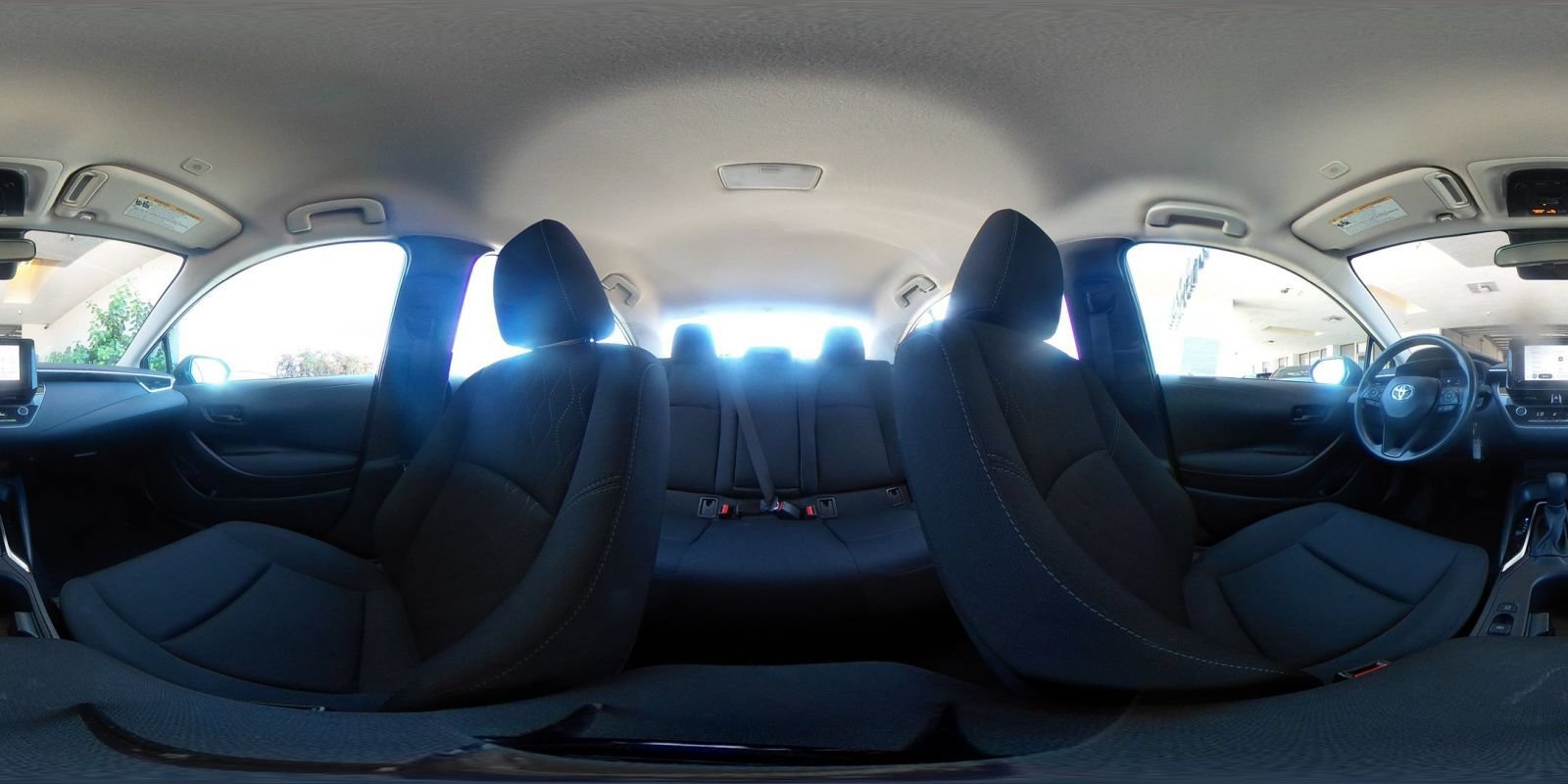 Used 2025 Toyota Corolla LE FWD image 36