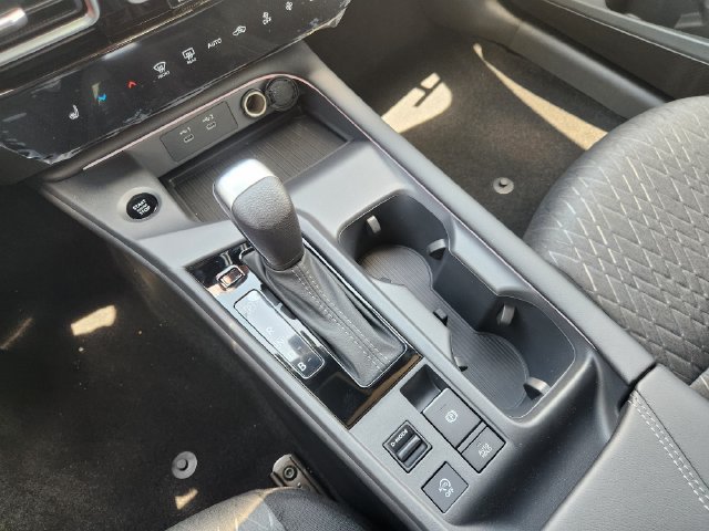 New 2026 Nissan Sentra SV w/ SV Convenience Package FWD image 19