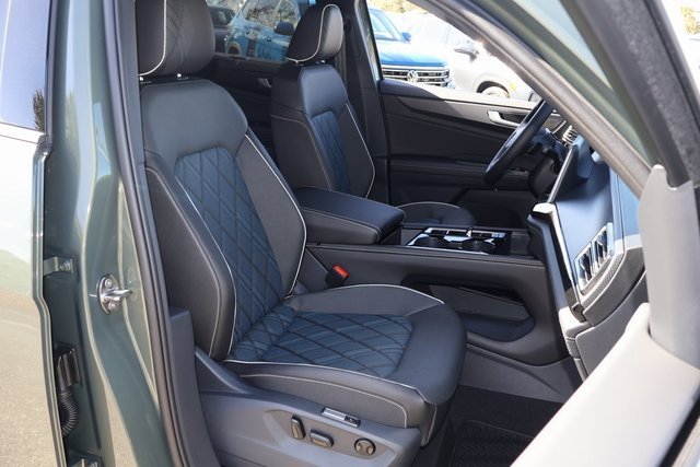 New 2026 Volkswagen Atlas Cross Sport SEL Premium R-Line image 18