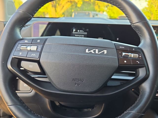 Used 2026 Kia Sportage EX FWD image 11