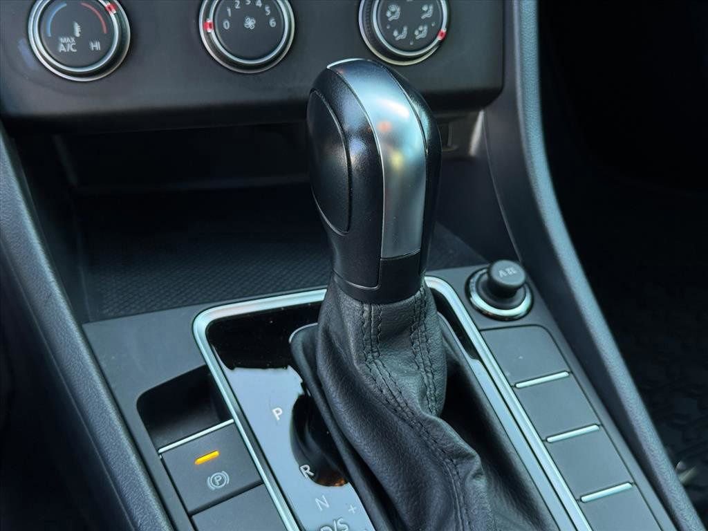 Used 2021 Volkswagen Jetta S w/ Driver Assistance Package image 28