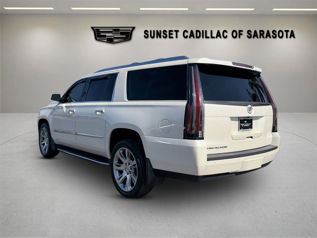 Used 2015 Cadillac Escalade ESV Luxury image 5