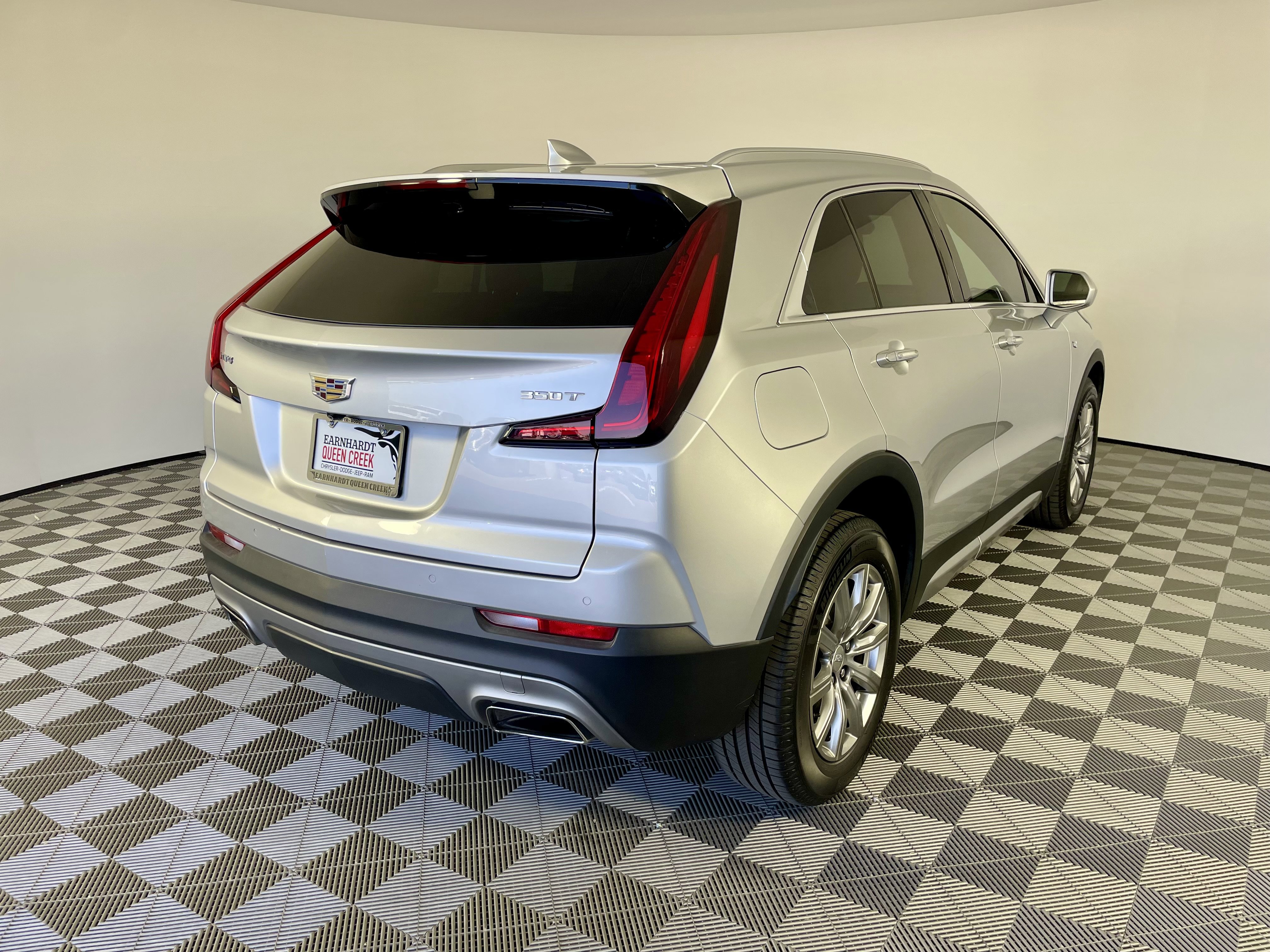 Used 2020 Cadillac XT4 Premium Luxury FWD image 5