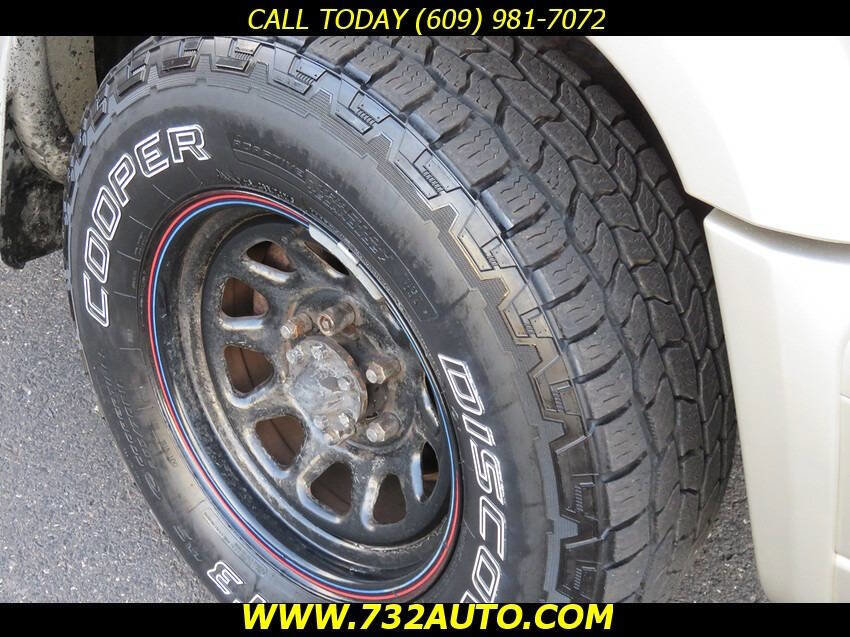 Used 2000 Isuzu Trooper S image 19