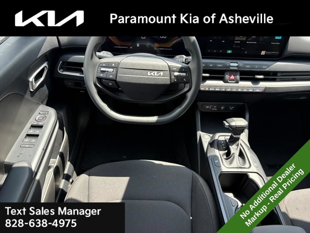 New 2026 Kia K4 FWD image 22