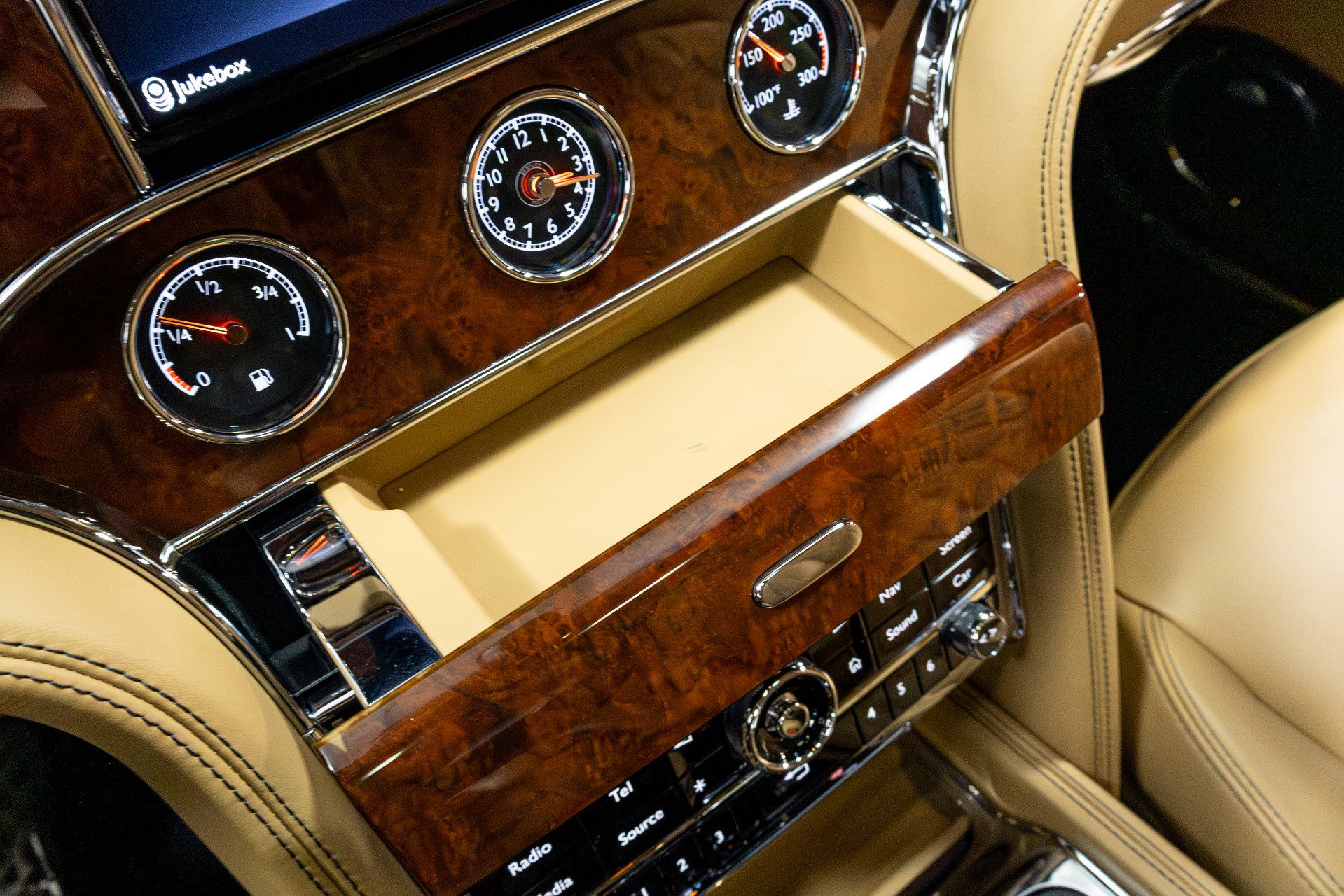 Used 2017 Bentley Mulsanne image 87