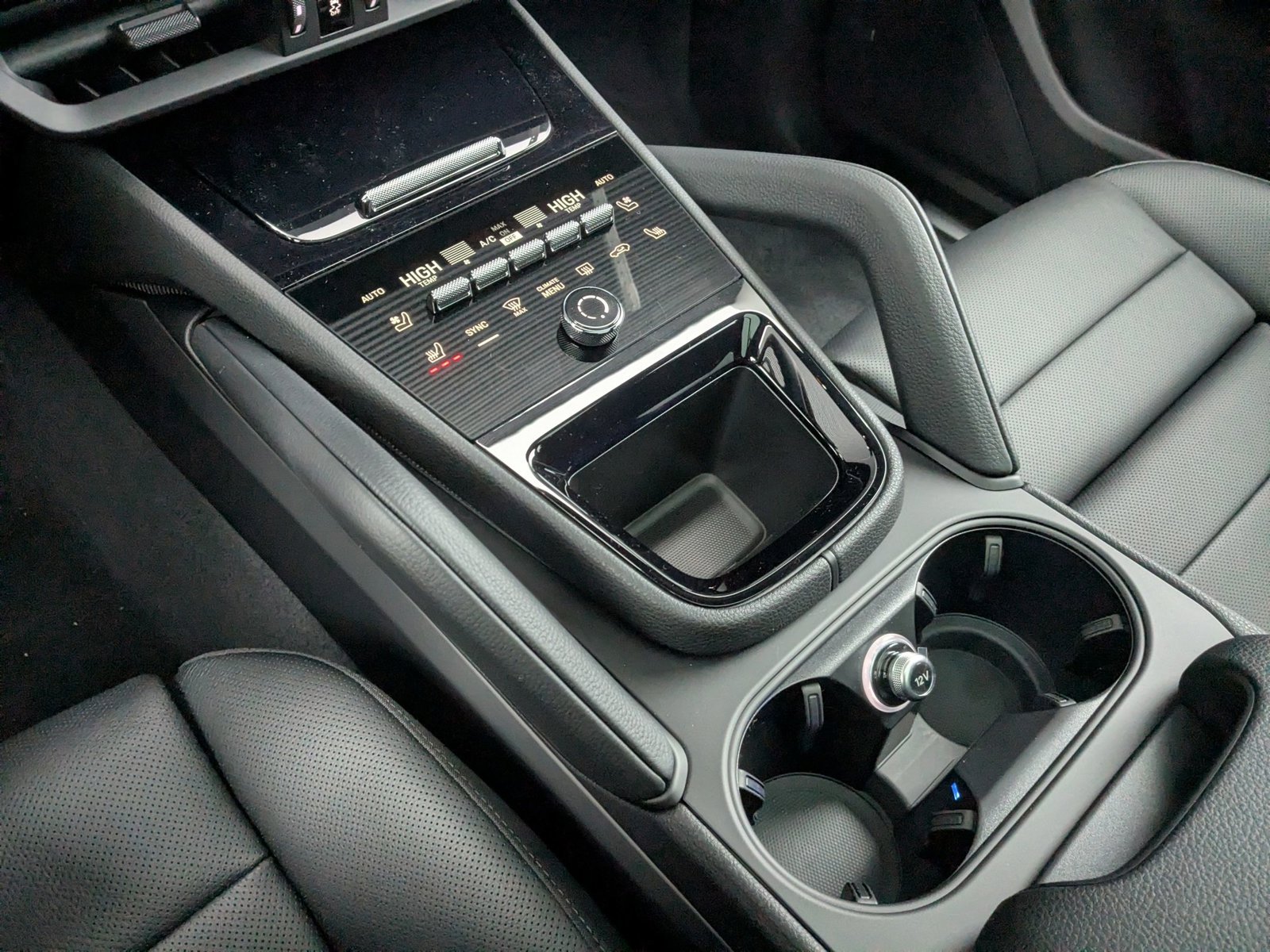 Certified 2026 Porsche Cayenne AWD/4WD image 21