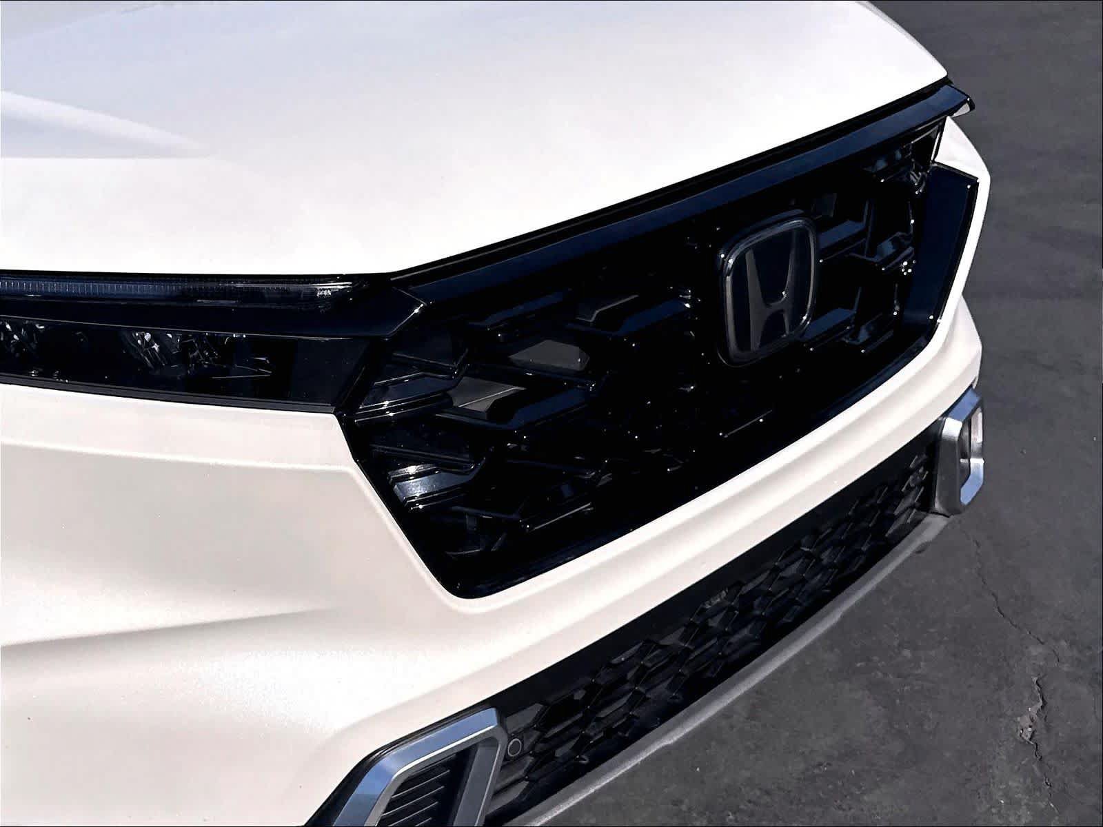 Used 2025 Honda CR-V Sport Touring image 34