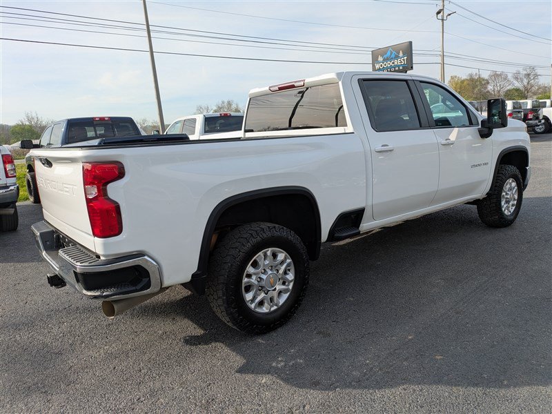 Used 2024 Chevrolet Silverado 2500 LT AWD/4WD image 7