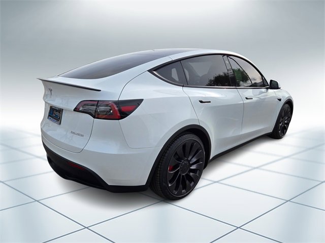 Used 2023 Tesla Model Y Performance image 4