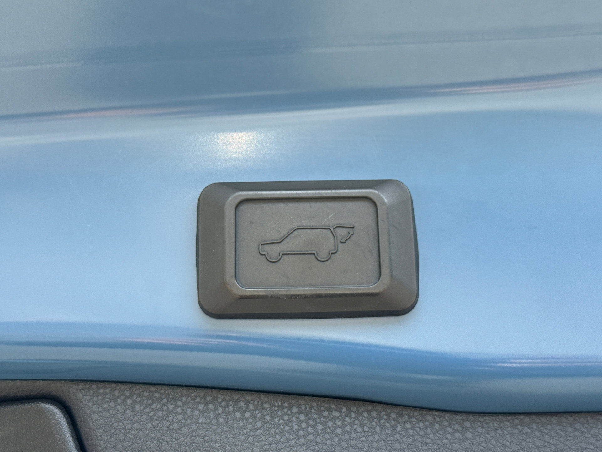 Used 2022 Toyota RAV4 TRD Off-Road w/ TRD Off-Road Weather Package AWD/4WD image 12