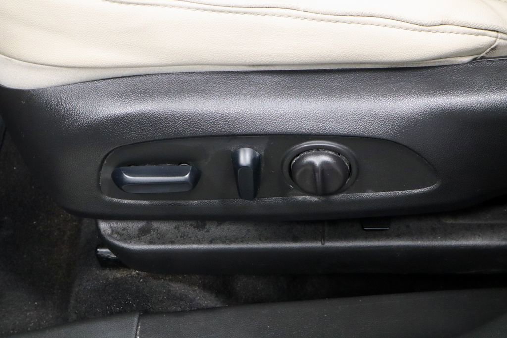 Used 2023 Buick Encore GX Essence w/ Experience Buick Package image 27