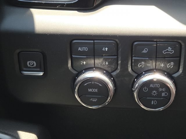 New 2026 GMC Sierra 2500 Denali w/ Technology Package AWD/4WD image 15