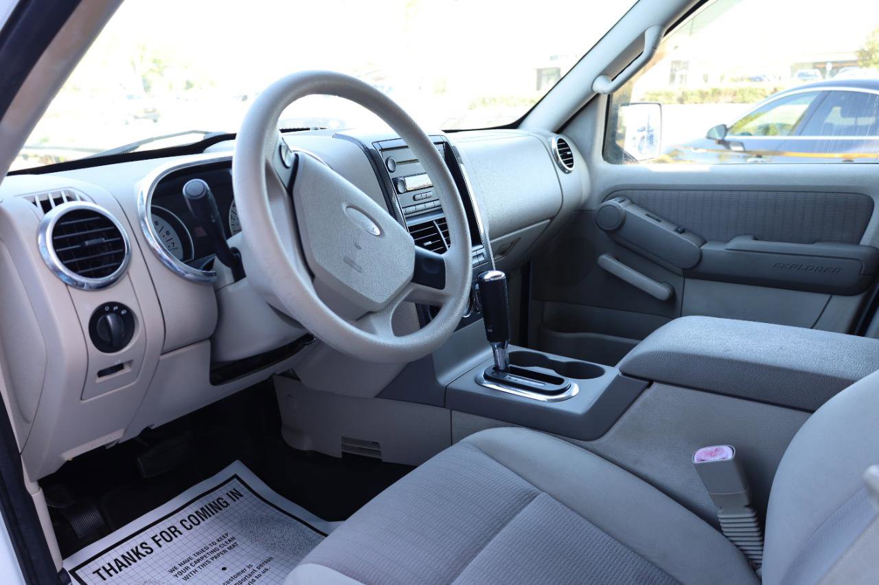 Used 2007 Ford Explorer Sport Trac XLT image 6