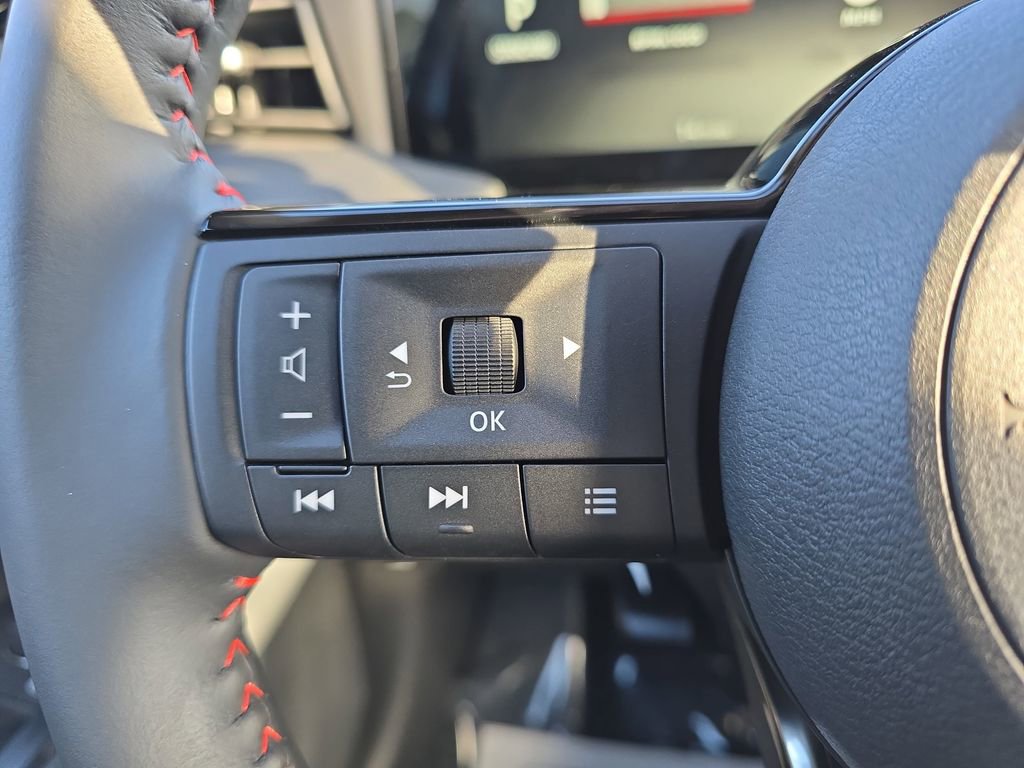 New 2026 Nissan Kicks SR w/ Cold Weather Package FWD image 21