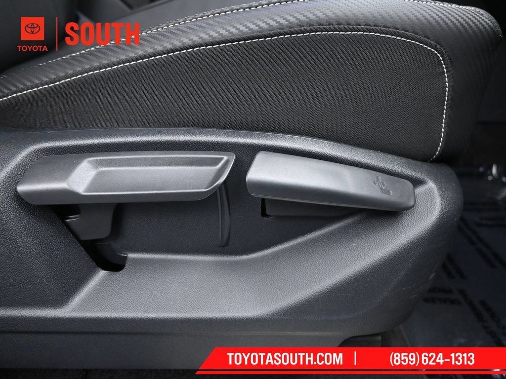Used 2024 Volkswagen Atlas Cross Sport SE FWD image 12