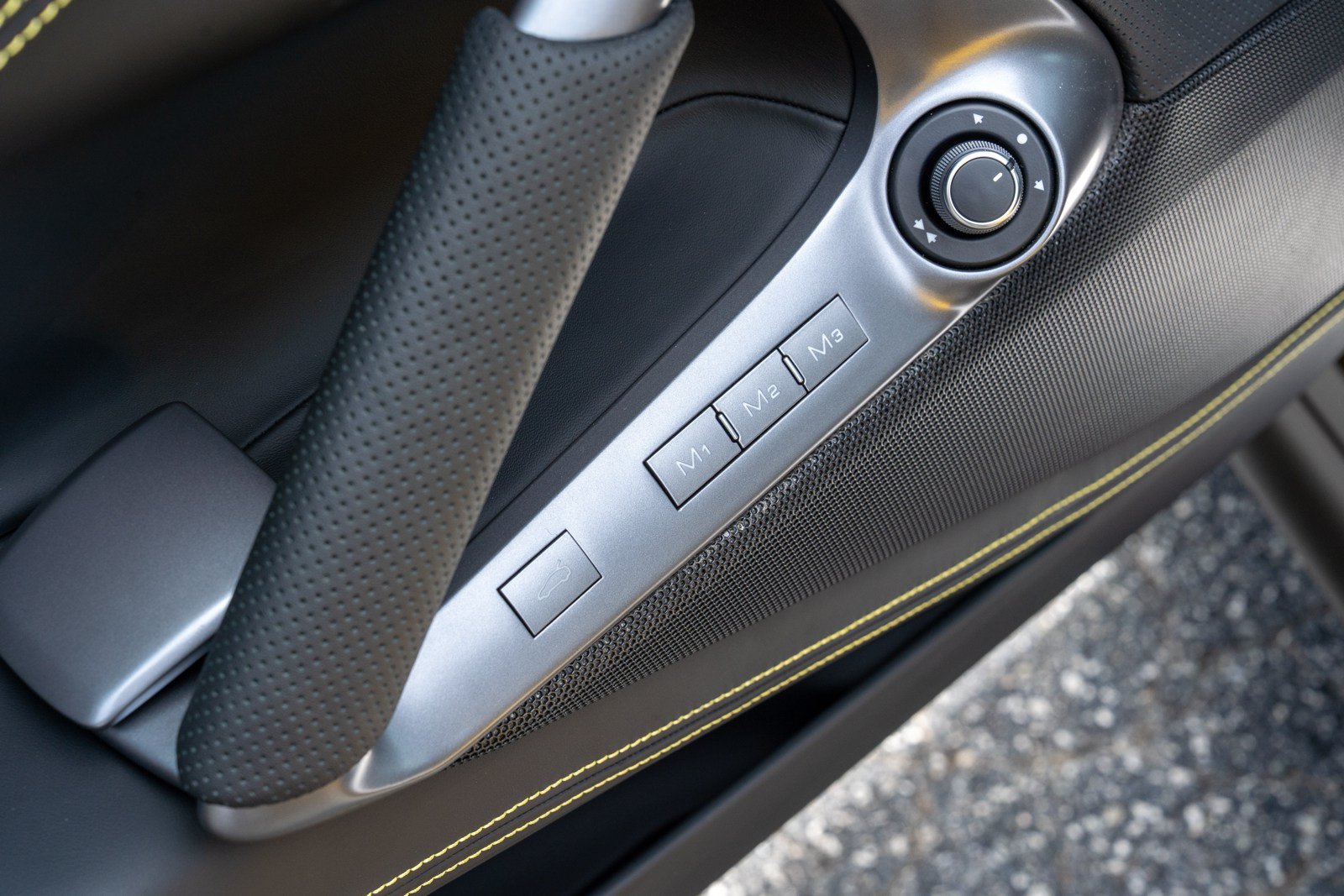 Used 2019 Ferrari 812 Superfast RWD image 28