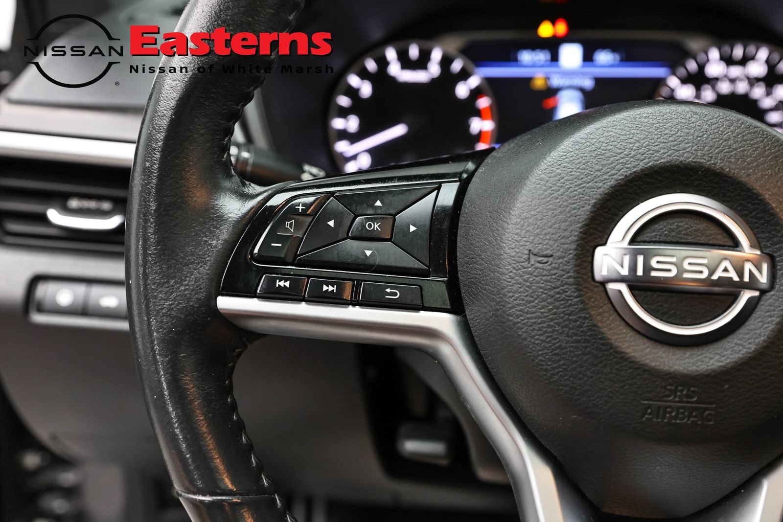 Used 2023 Nissan Altima 2.5 SV w/ SV Premium Package FWD image 15