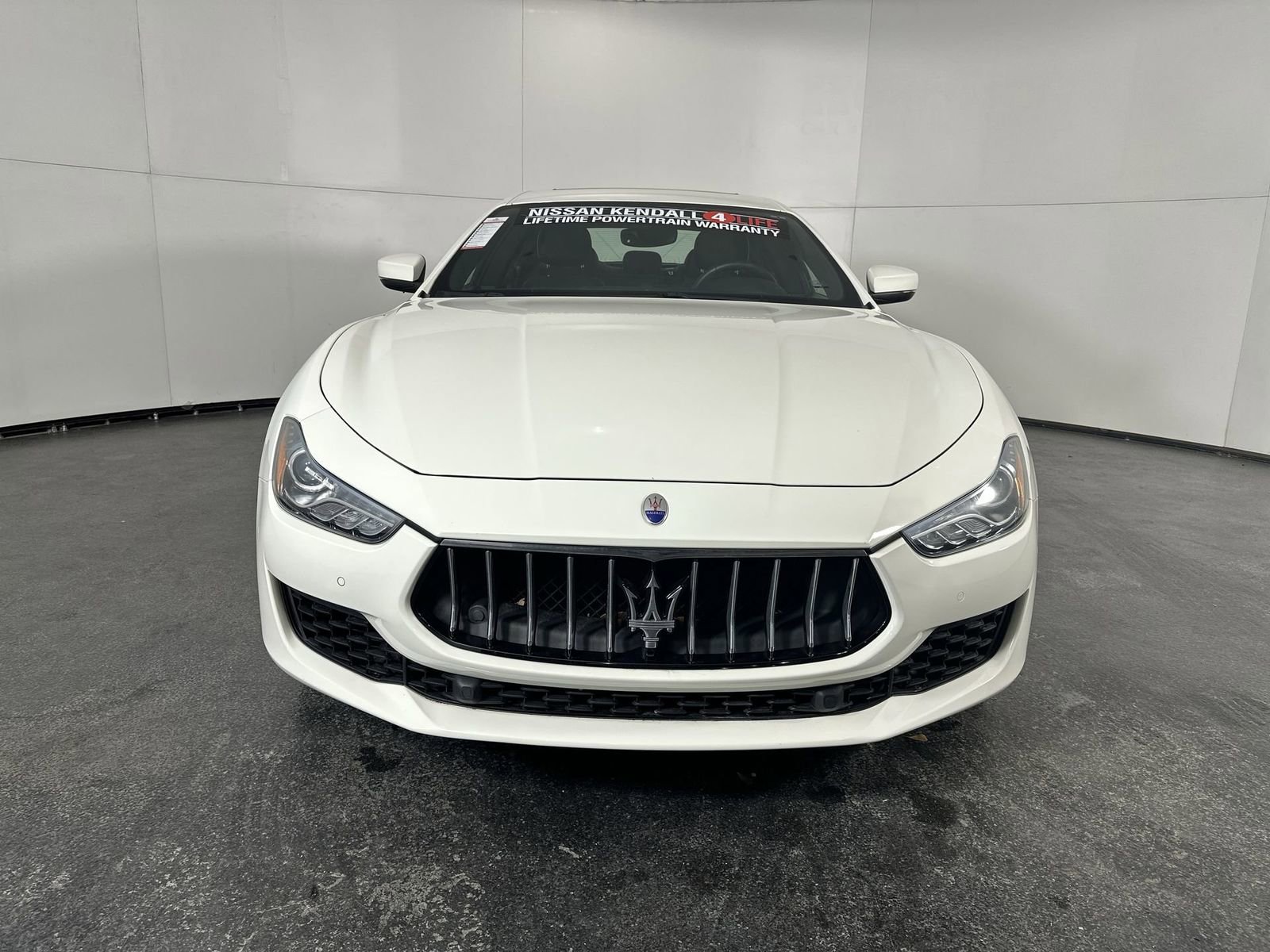 Used 2018 Maserati Ghibli RWD image 3