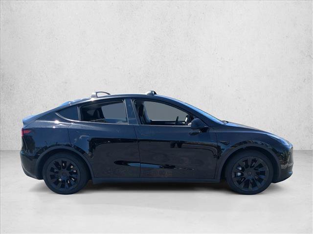 Used 2023 Tesla Model Y 2WD image 4