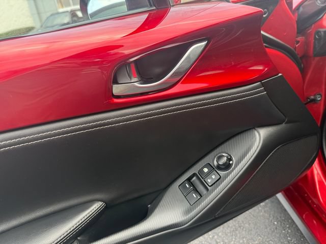 Used 2020 MAZDA MX-5 Miata RF Grand Touring RWD image 15