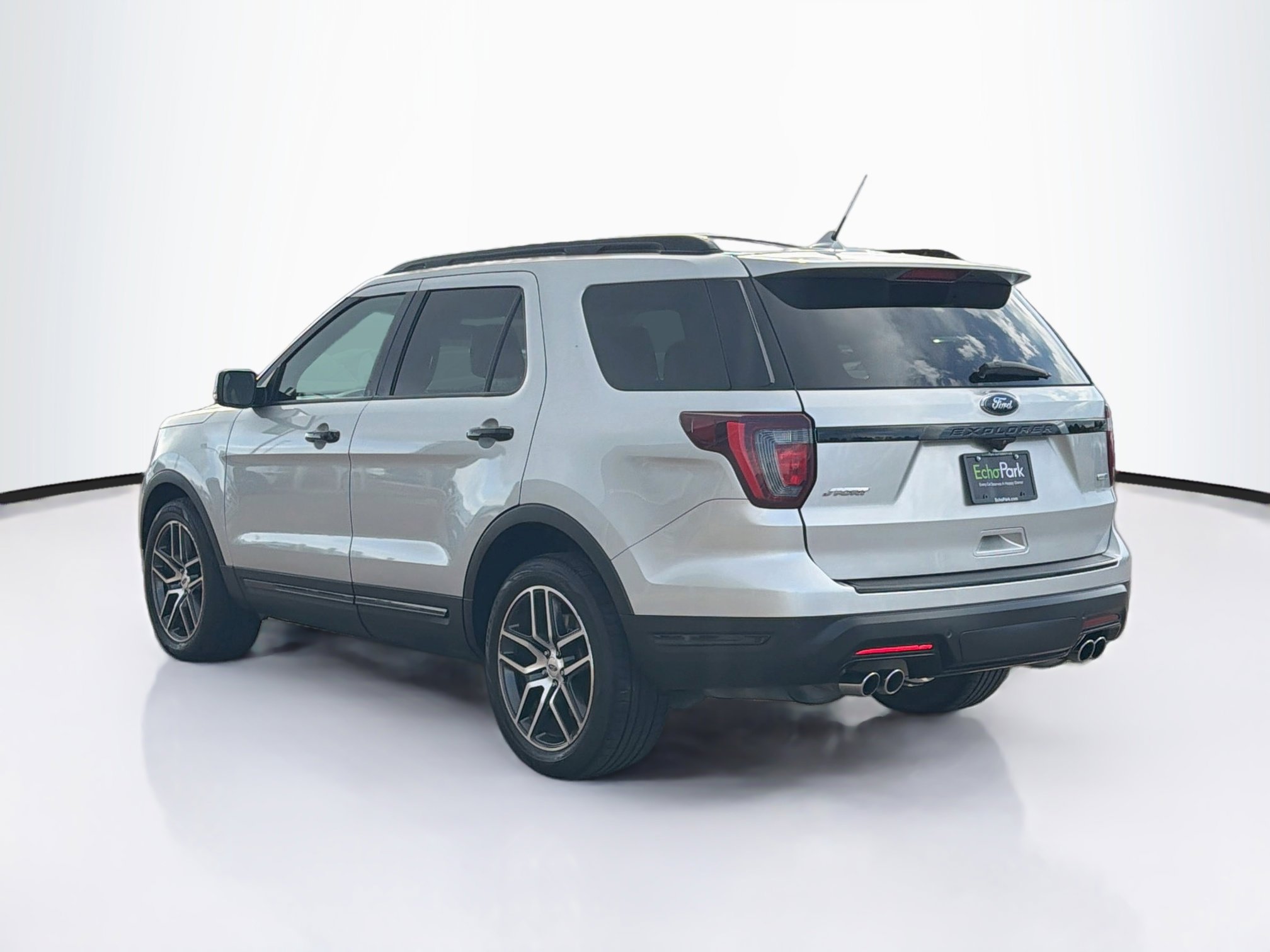 Used 2018 Ford Explorer Sport w/ Equipment Group 401A AWD/4WD image 5