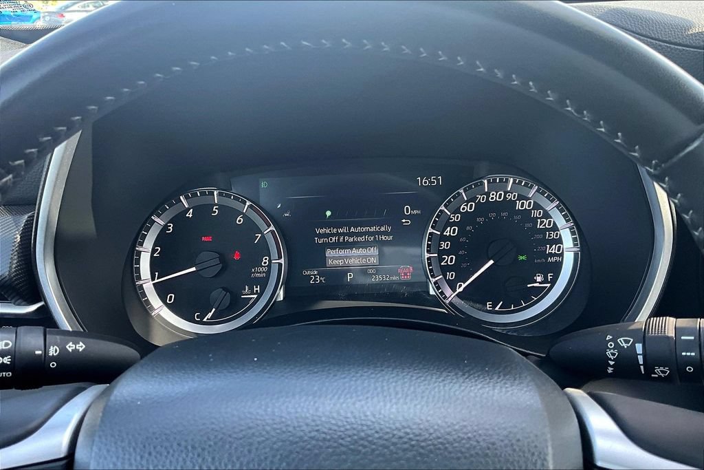 Used 2024 Toyota Highlander XSE AWD/4WD image 13