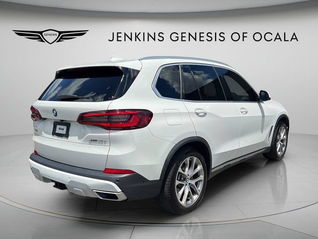 Used 2021 BMW X5 xDrive45e w/ Premium Package AWD/4WD image 3