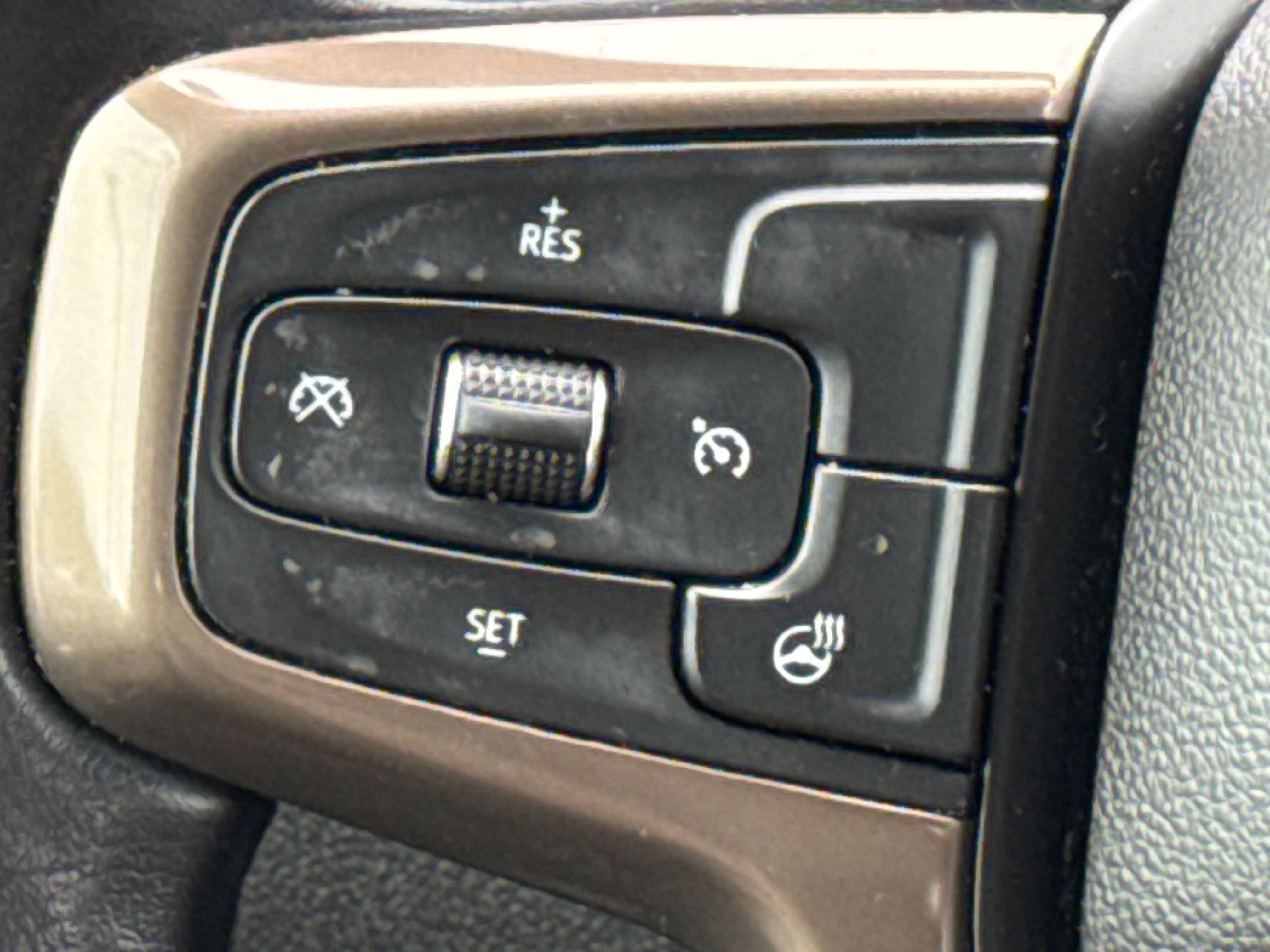 Used 2022 Chevrolet Silverado 2500 High Country w/ Z71 Off-Road Package image 20