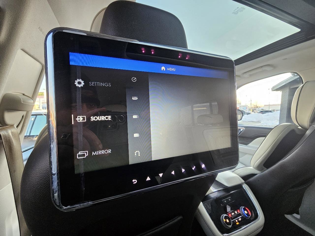 Used 2018 Lincoln Navigator L Black Label w/ Cargo Package image 54