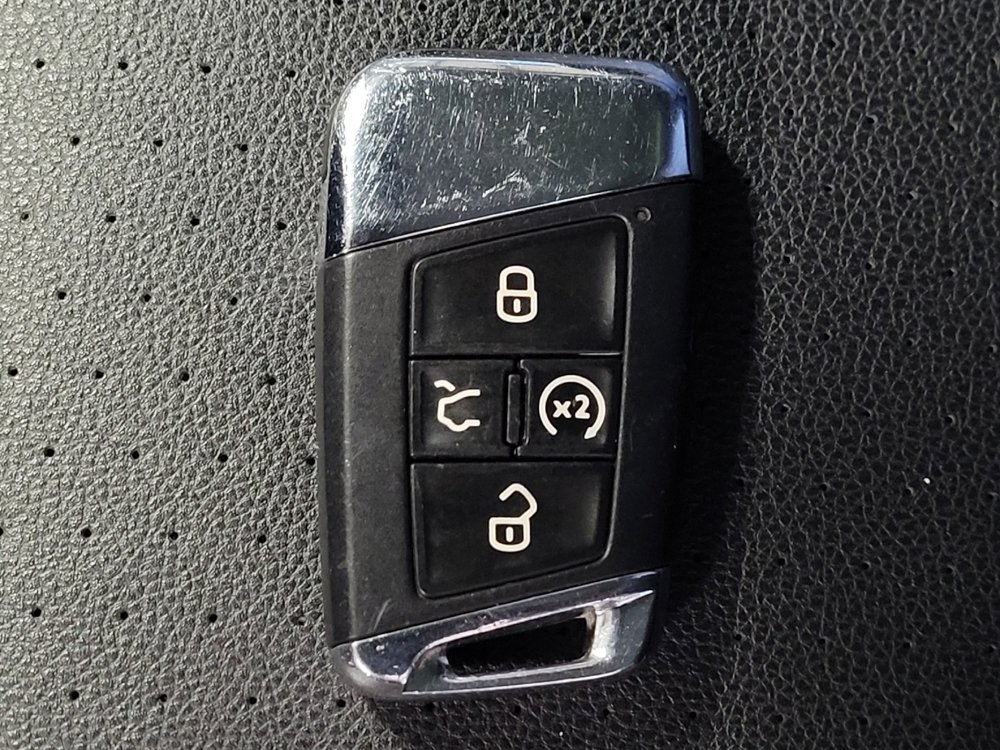 Used 2023 Volkswagen Atlas SE w/ Panoramic Sunroof Package FWD image 32